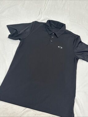🏰 Oakley Polo